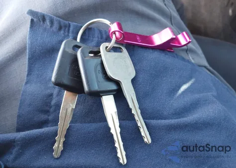 2017 Nissan Versa 1.6 S+ из США, поврежденный, VIN 3N1CN7AP7HL827594